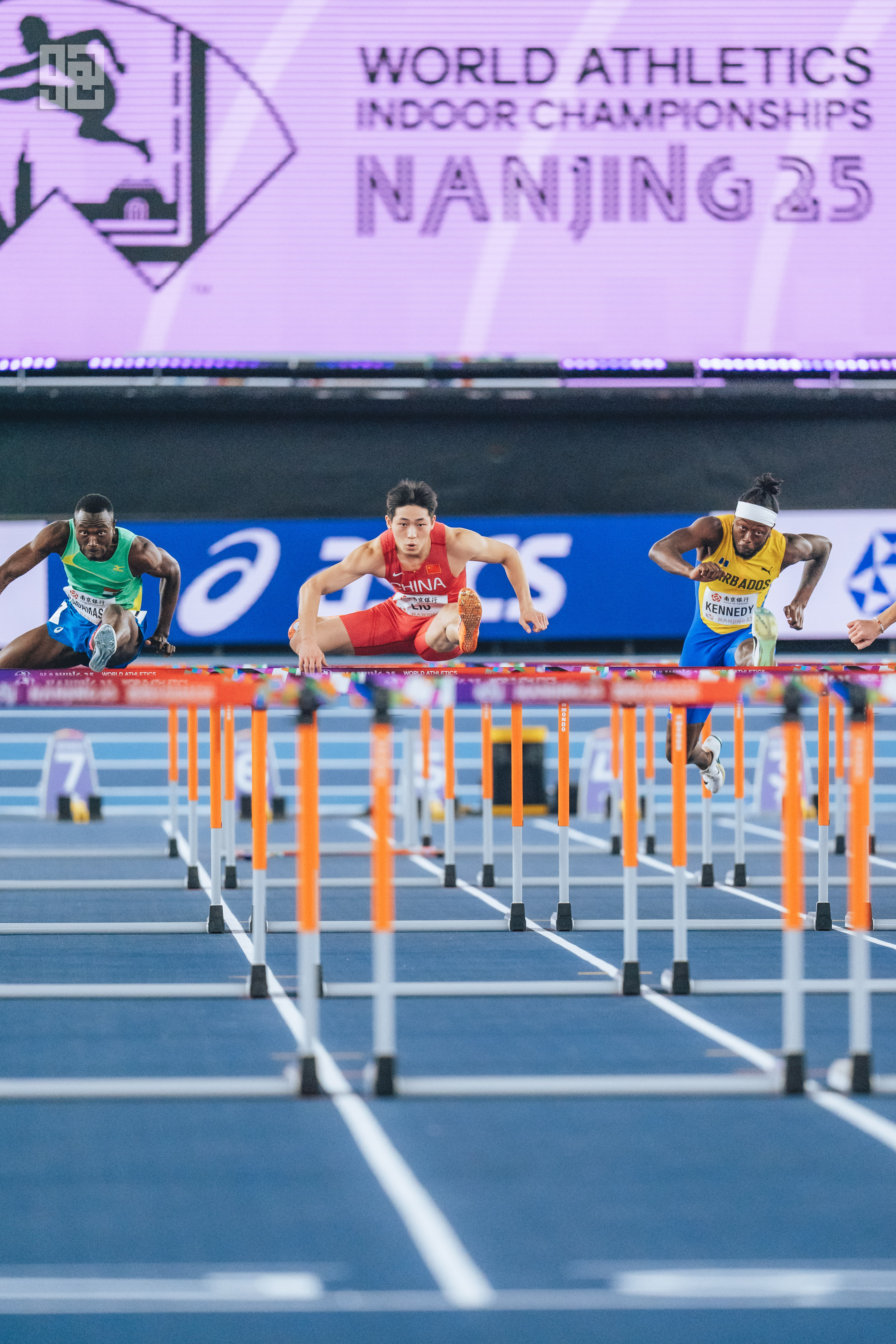 澳大利亚运动员在田径赛中取得佳绩 澳大利亚运动员在田径赛中取得佳绩