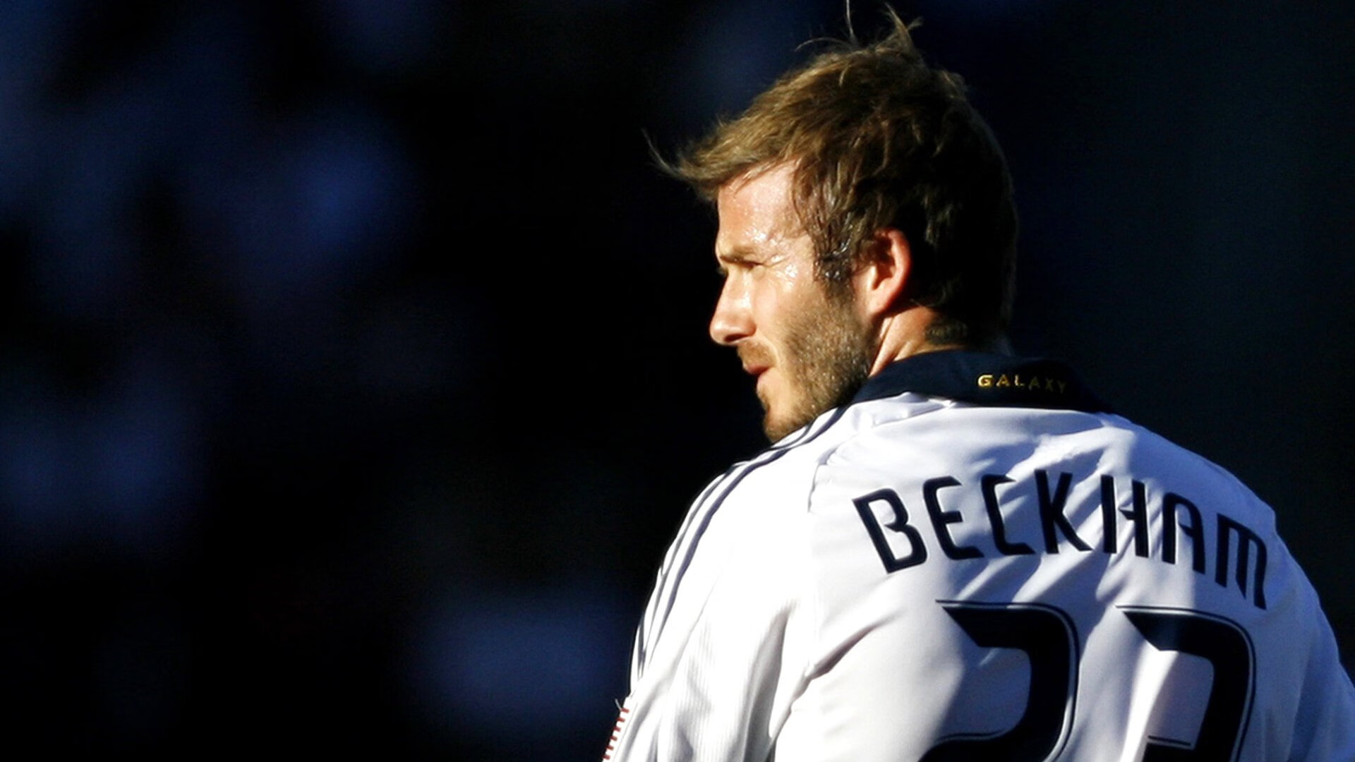 当仙人掌碾过太极虎，凯恩纪录之夜背后的足球全球化寓言